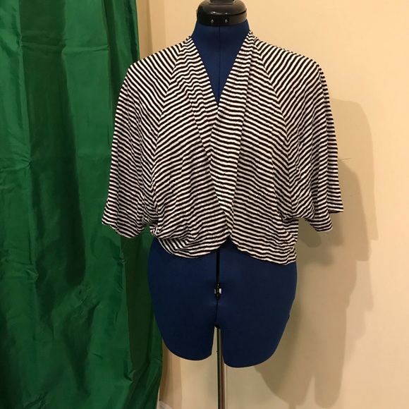 NWOT Taravao Cropped Striped Relaxed Shrug - Picture 3 of 7